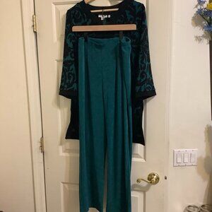 Chico's Traveler's Collection pants and tunic Size 1